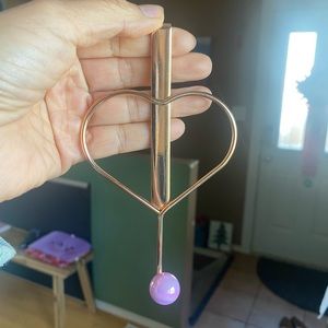 219. 6* Golden heart metal hooks, new without tag